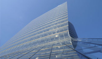 UNIQA Tower: Ausschreibung für Gebäudereinigung erstellen 2004